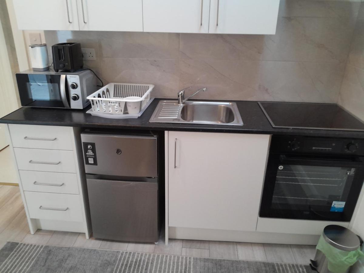 Nd'S Apartment Phibblestown Екстериор снимка