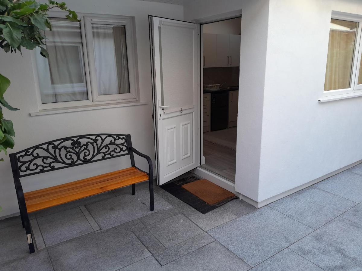 Nd'S Apartment Phibblestown Екстериор снимка